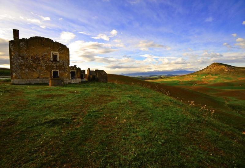 Belvedere Appartamento Per Vacanze Castel di Iudica Luaran gambar