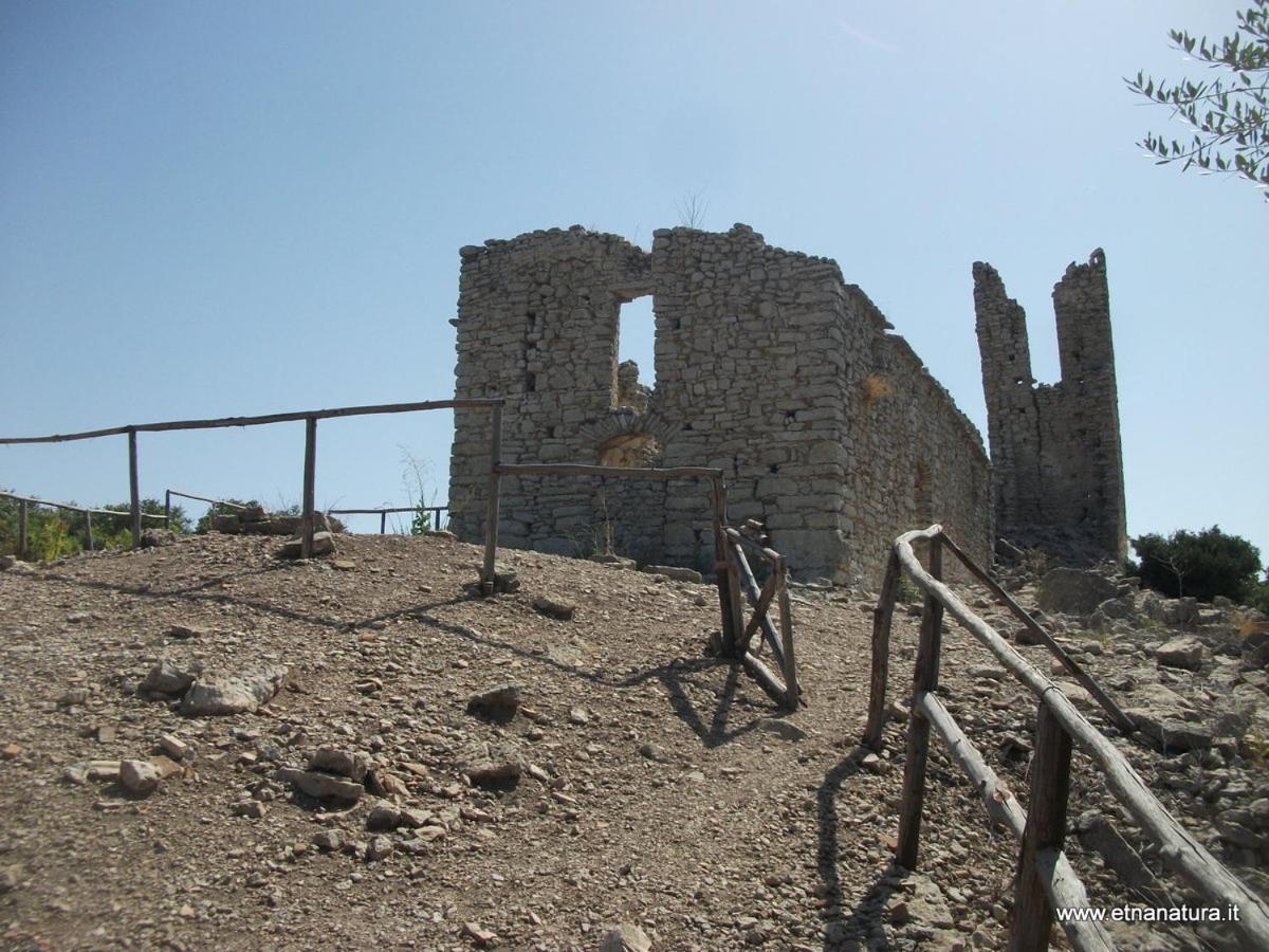 Belvedere Appartamento Per Vacanze Castel di Iudica Luaran gambar